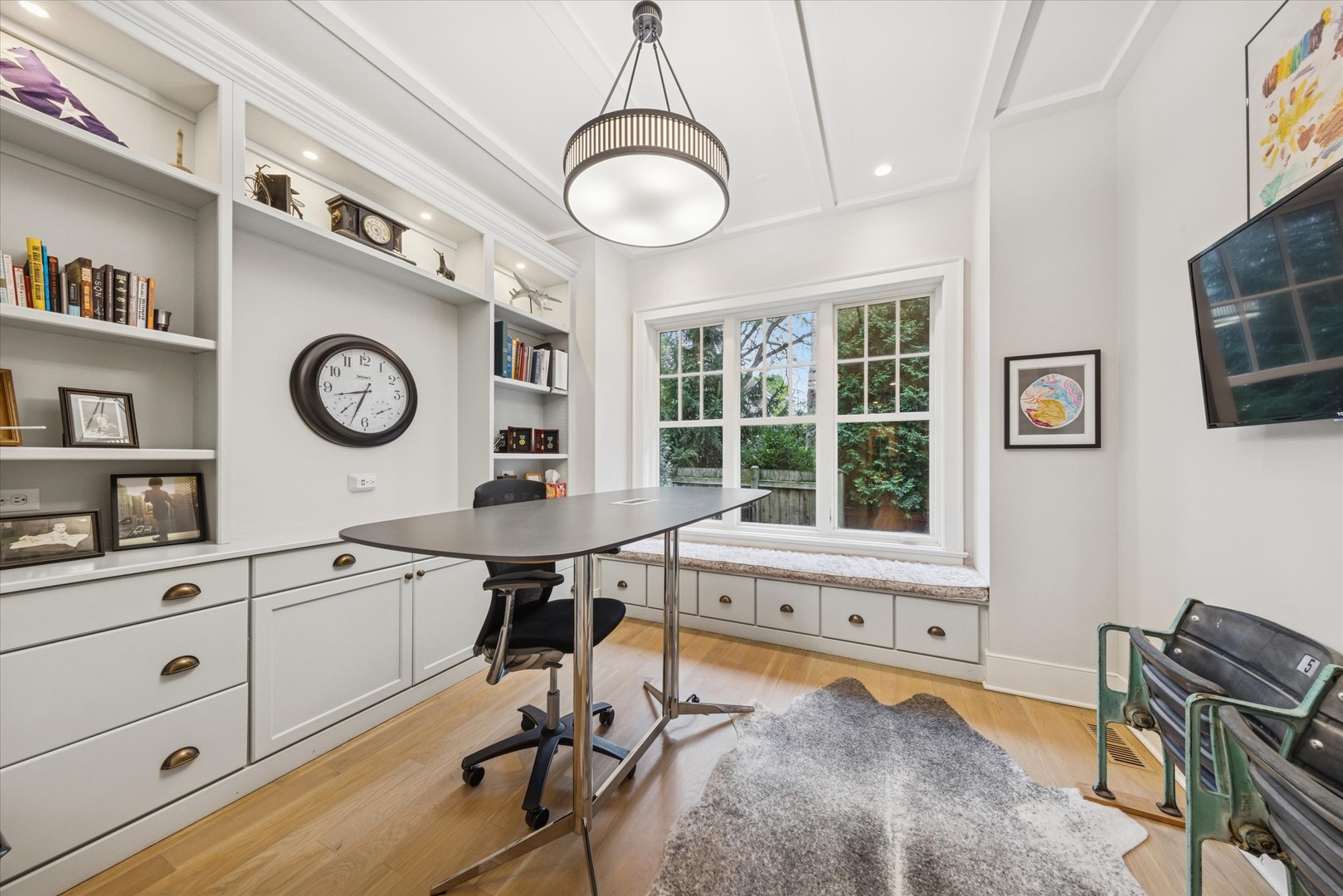 415 N ADAMS Street, Hinsdale, IL 60521