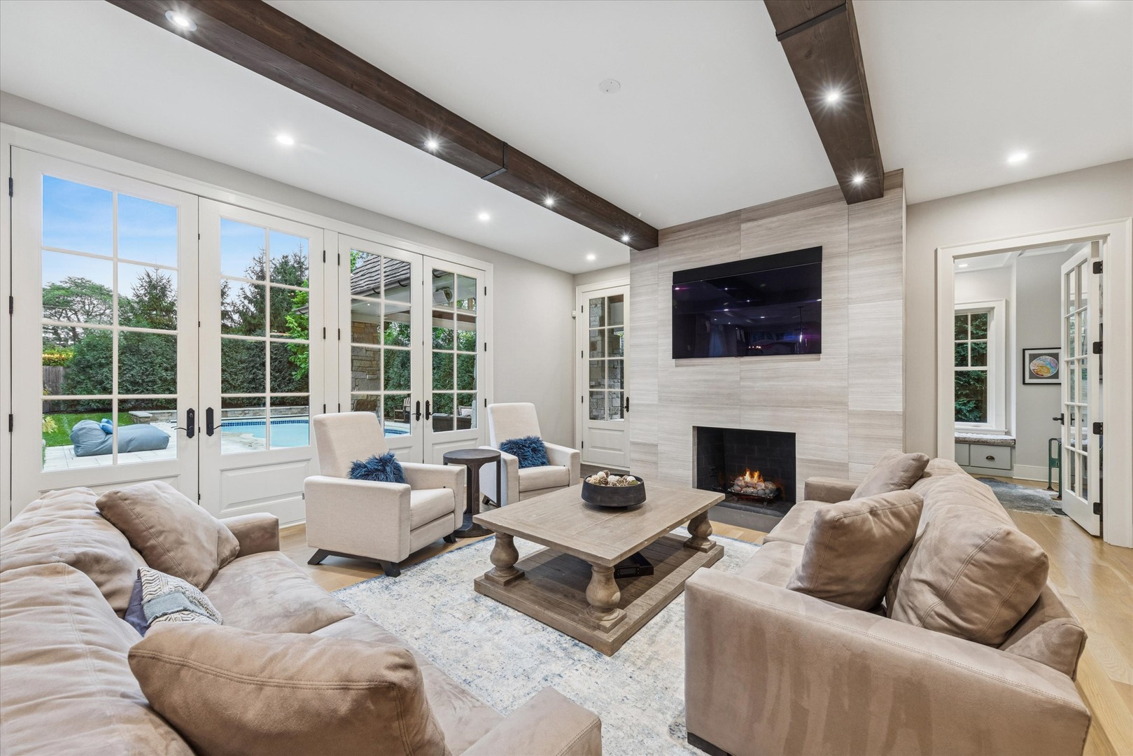 415 N ADAMS Street, Hinsdale, IL 60521