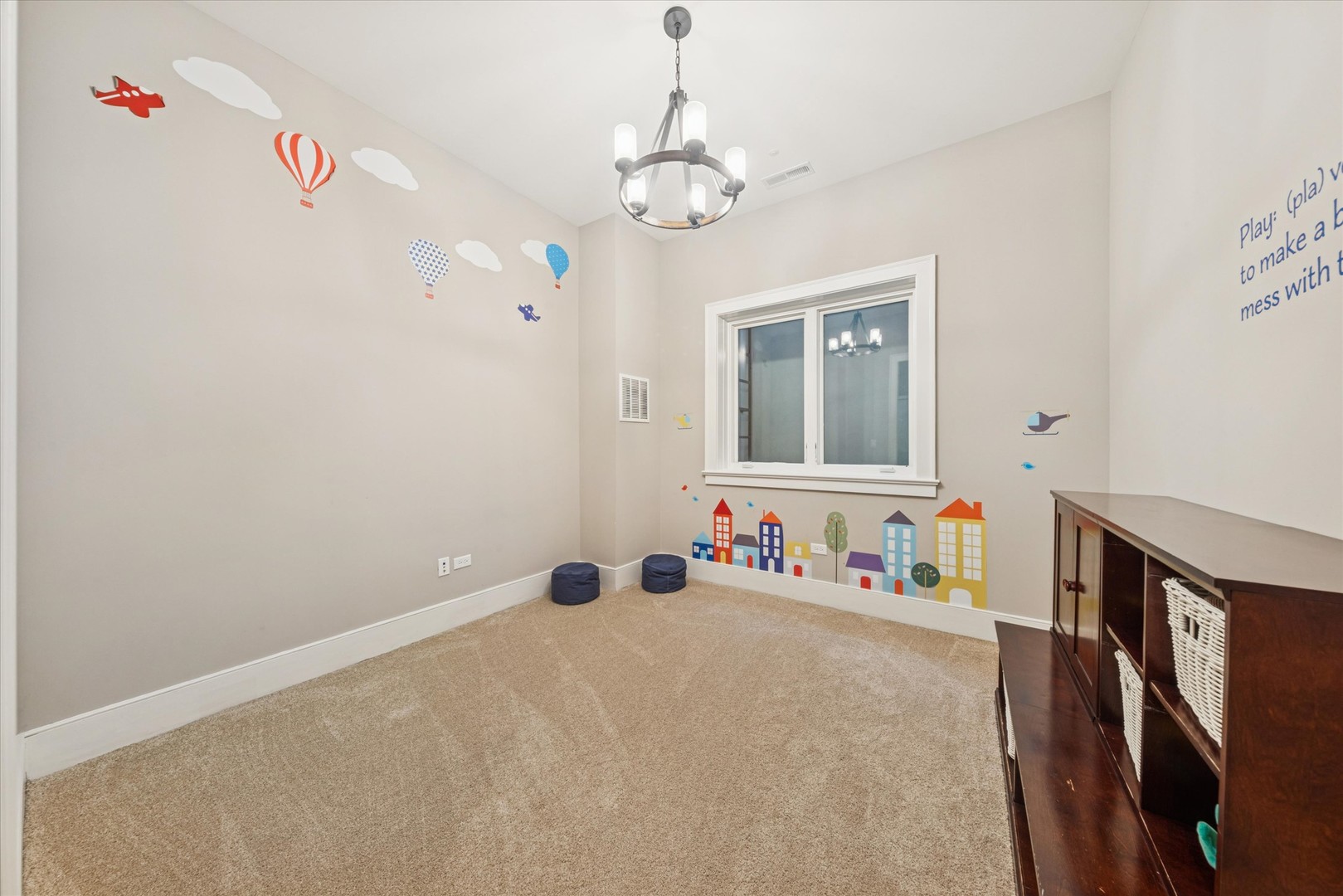 415 N ADAMS Street, Hinsdale, IL 60521