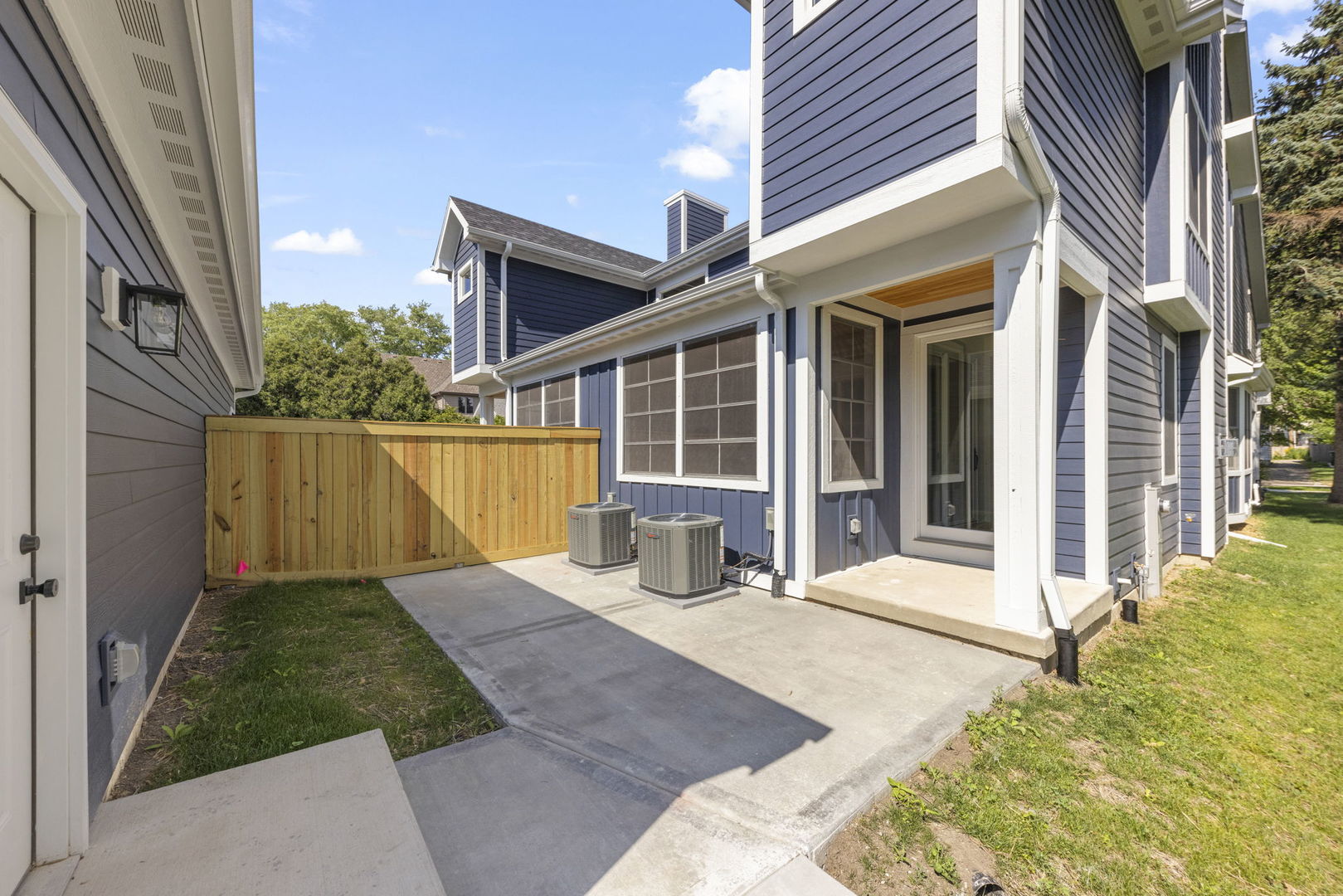 715-717 N Brainard Street, Naperville, IL 60563