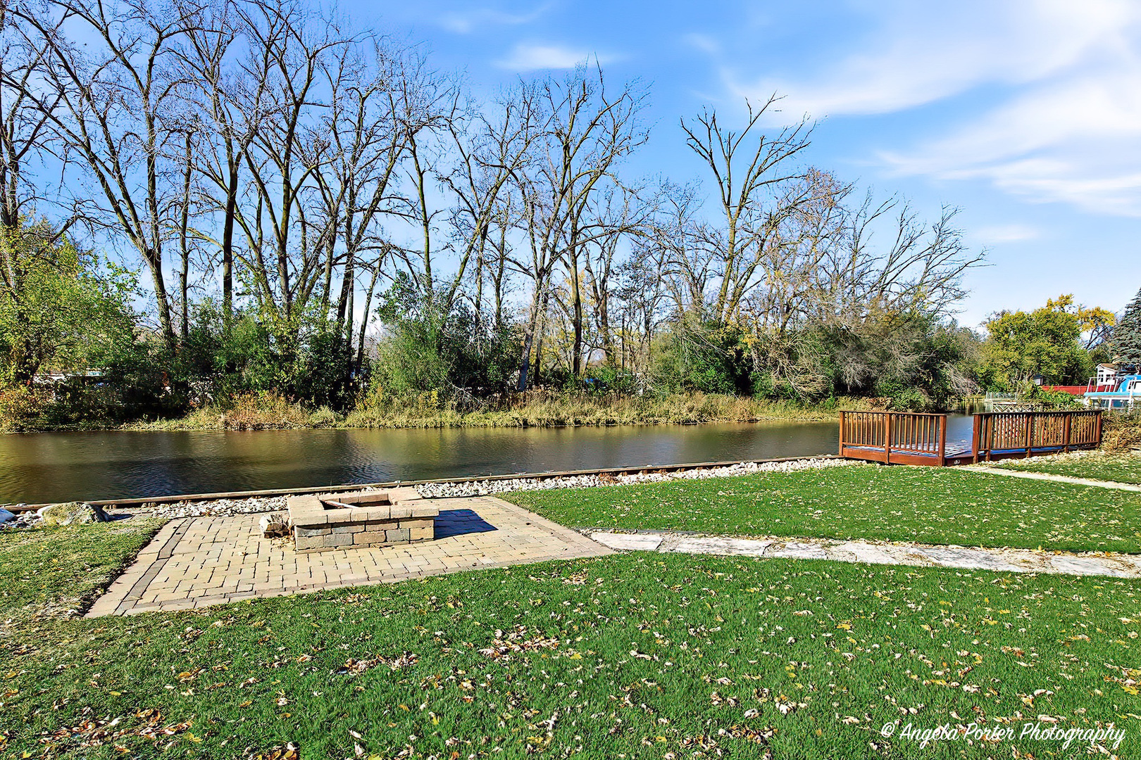 37682 N Us Highway 12 Highway, Spring Grove, IL 60081