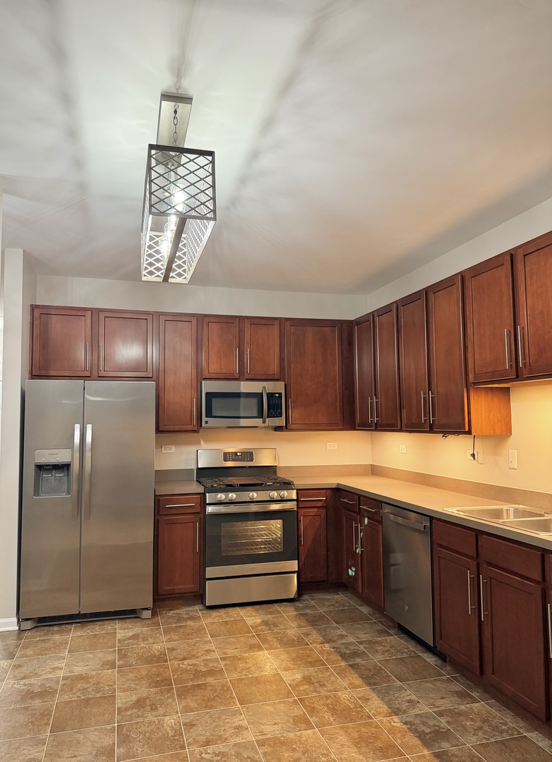 4533 Garritano Street #D, Yorkville, IL 60560