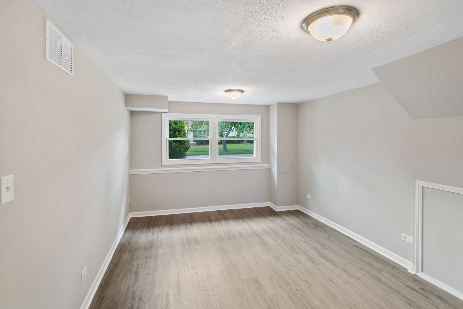 3316 Birchwood Drive, Hazel Crest, IL 60429