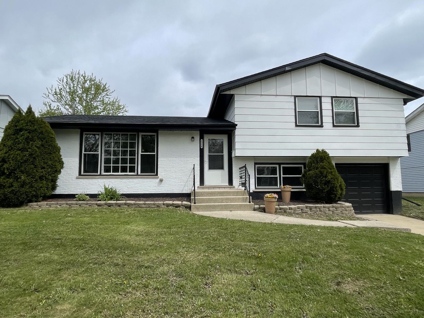 3316 Birchwood Drive, Hazel Crest, IL 60429