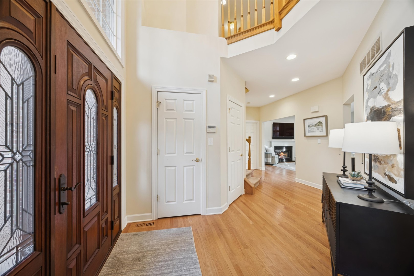 15 Gilbert Avenue, Clarendon Hills, IL 60514