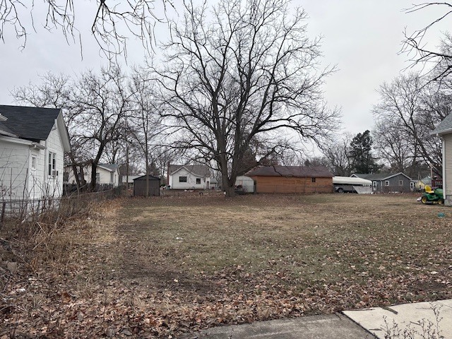 806 S East Street, Bloomington, IL 61704