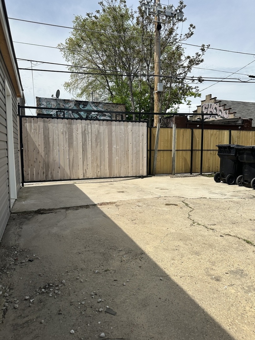 3145 W 42nd Street, Chicago, IL 60632