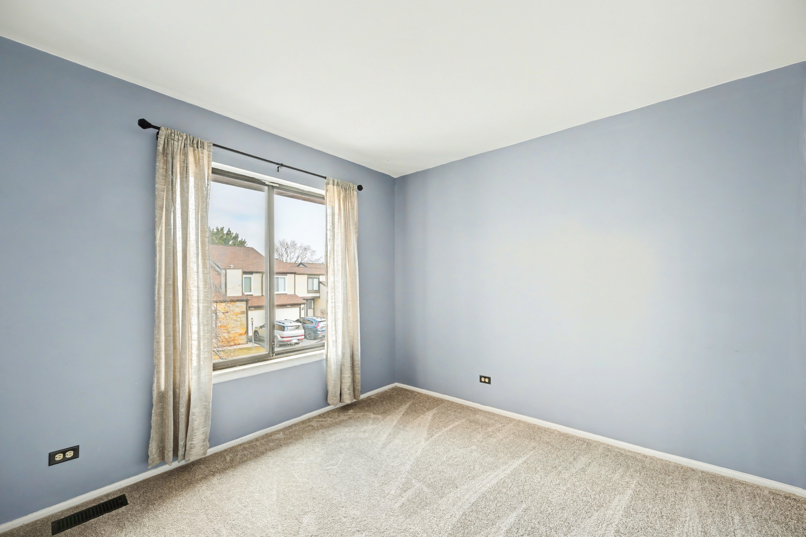 766 Colorado Court, Carol Stream, IL 60188