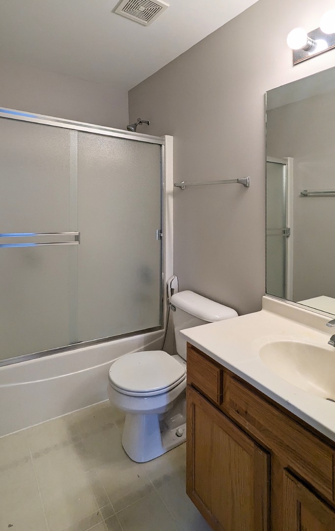 2310 Shiloh Drive, Aurora, IL 60503