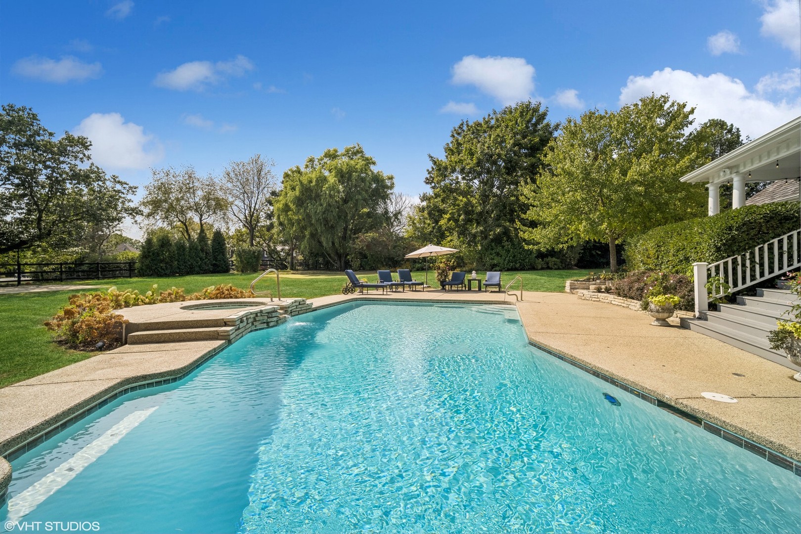 5521 Churchill Lane, Libertyville, IL 60048