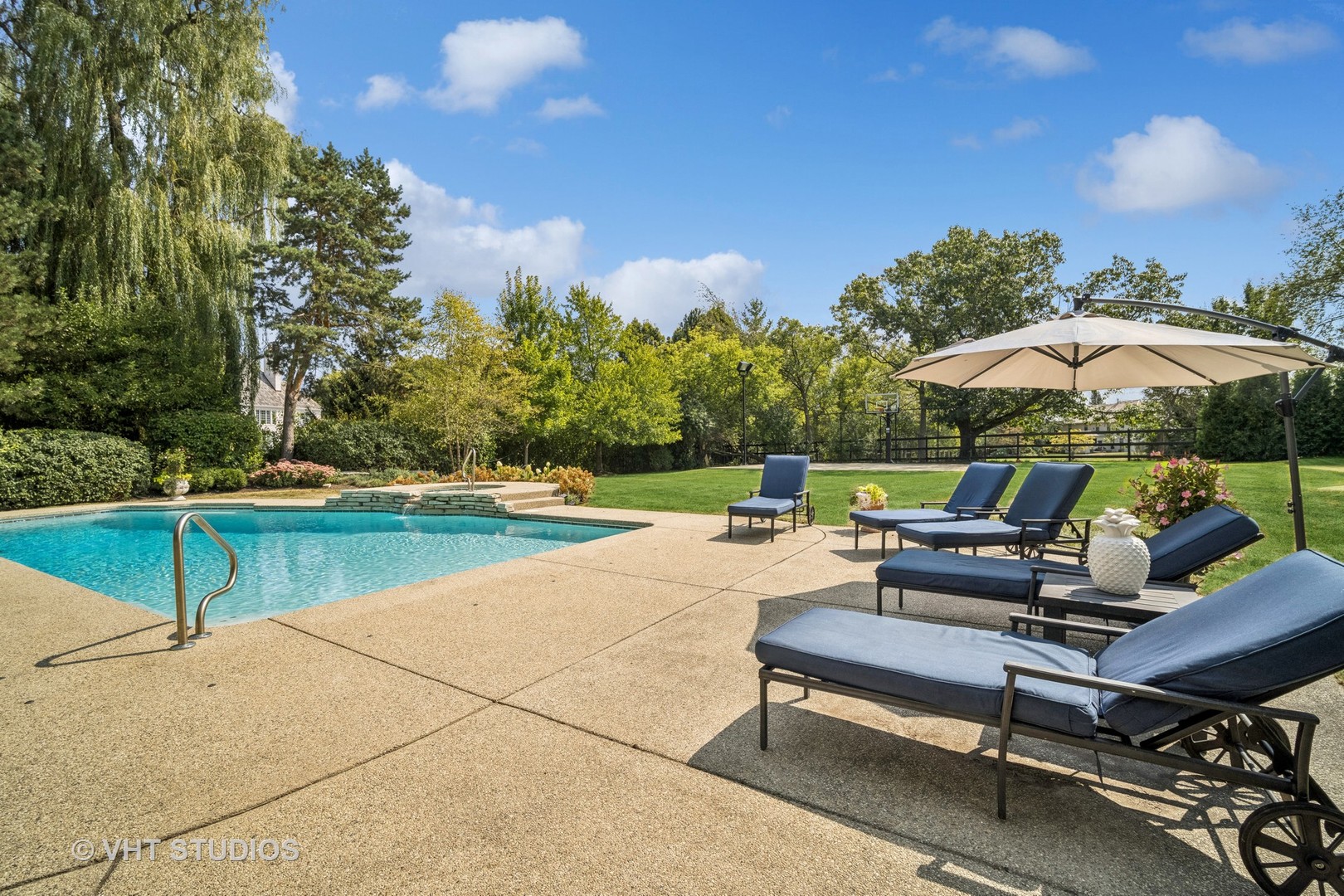 5521 Churchill Lane, Libertyville, IL 60048