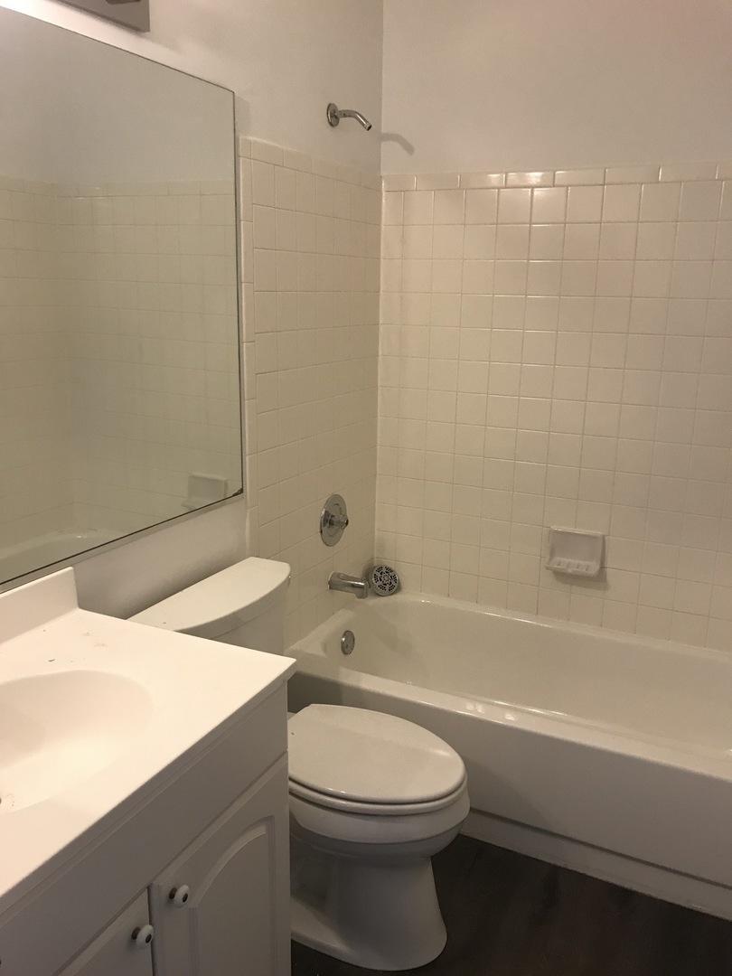 689 Wilson Street, Hanover Park, IL 60133