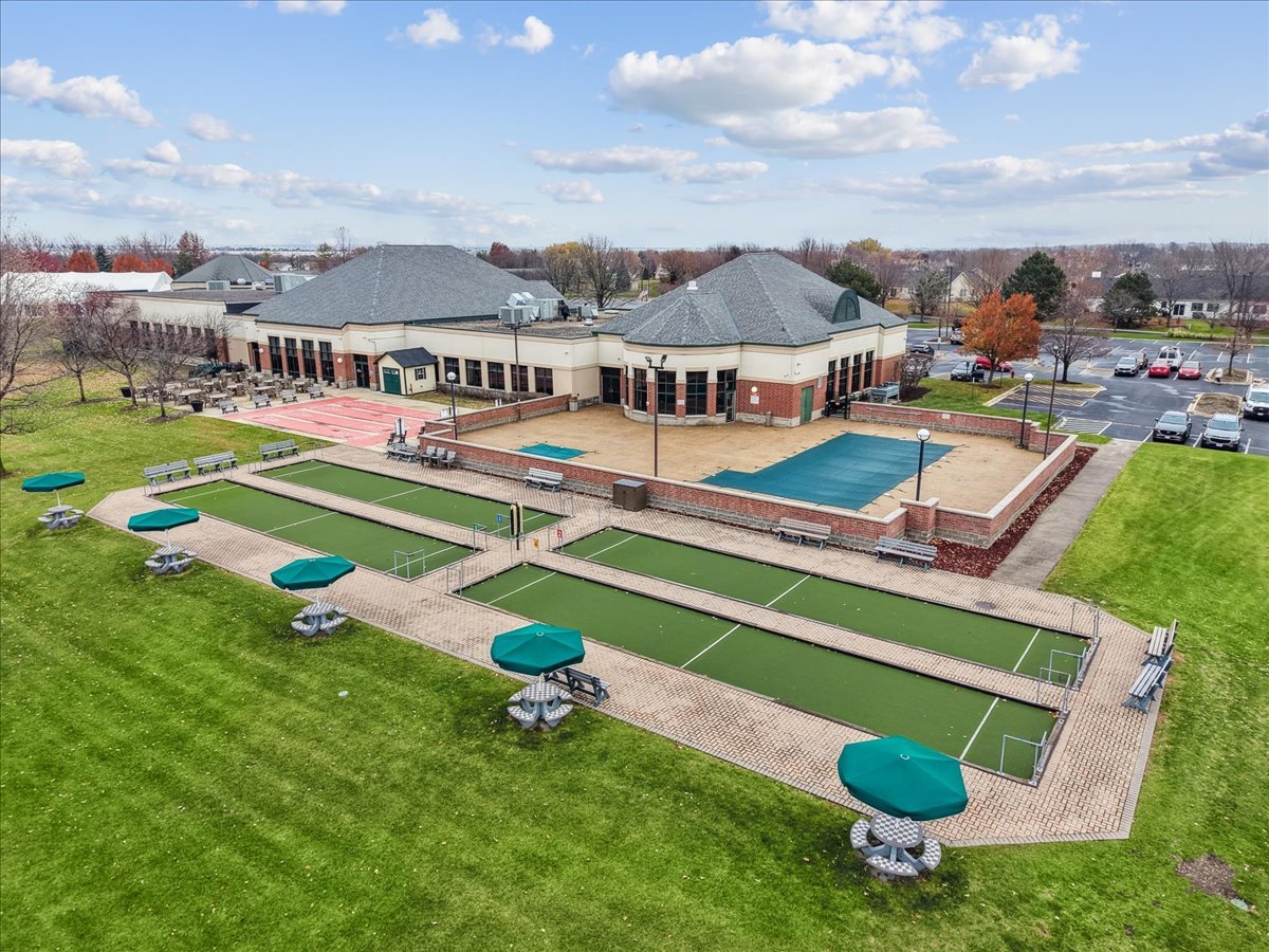 21327 W Redwood Drive, Plainfield, IL 60544