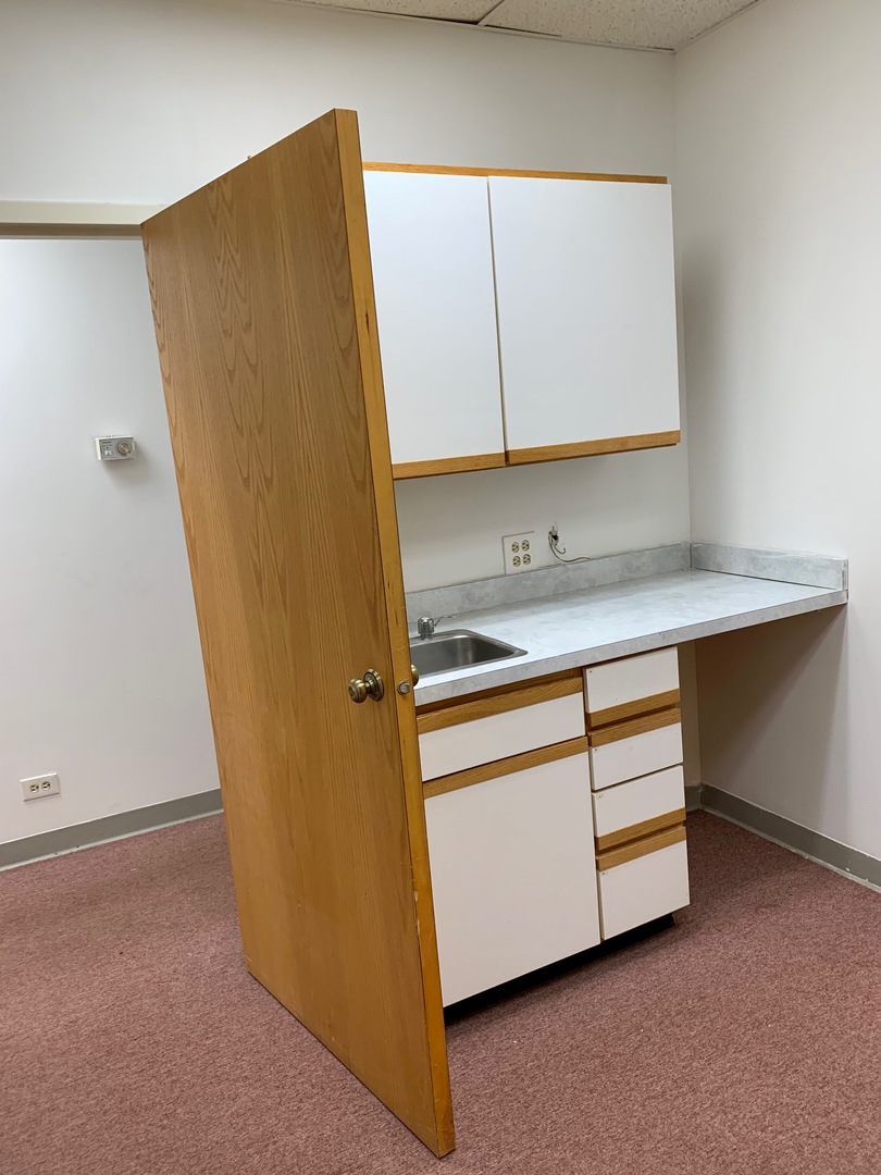 27W281 Geneva Road #D-J, Winfield, IL 60190