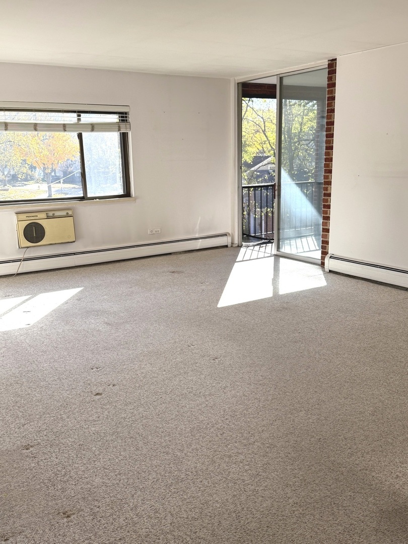 230 Duane Street #3A, Glen Ellyn, IL 60137