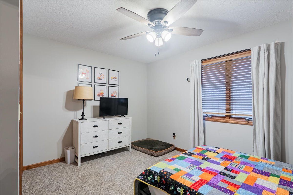 5000 Silverado Lane, Clinton, IL 61727