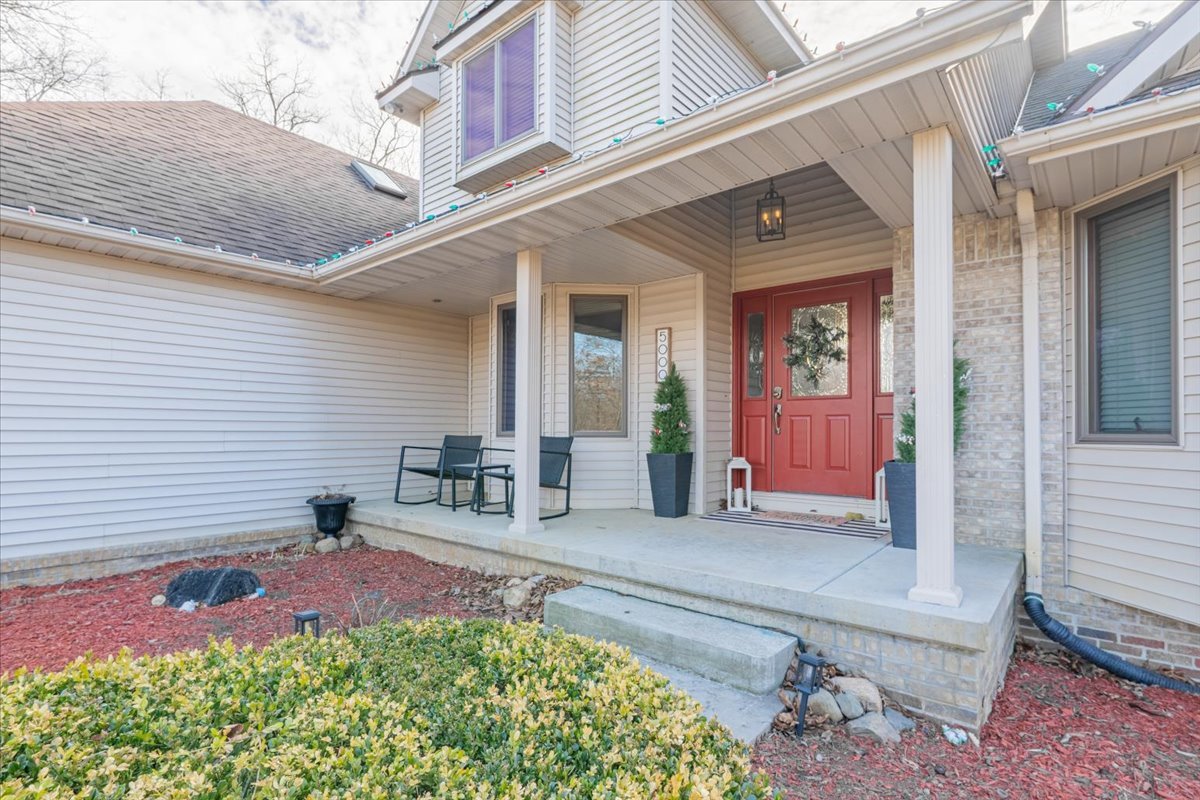 5000 Silverado Lane, Clinton, IL 61727