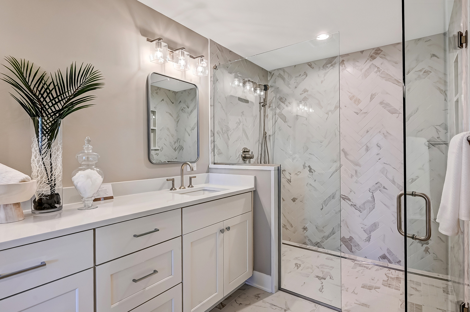 131 Harding Court, Glen Ellyn, IL 60137