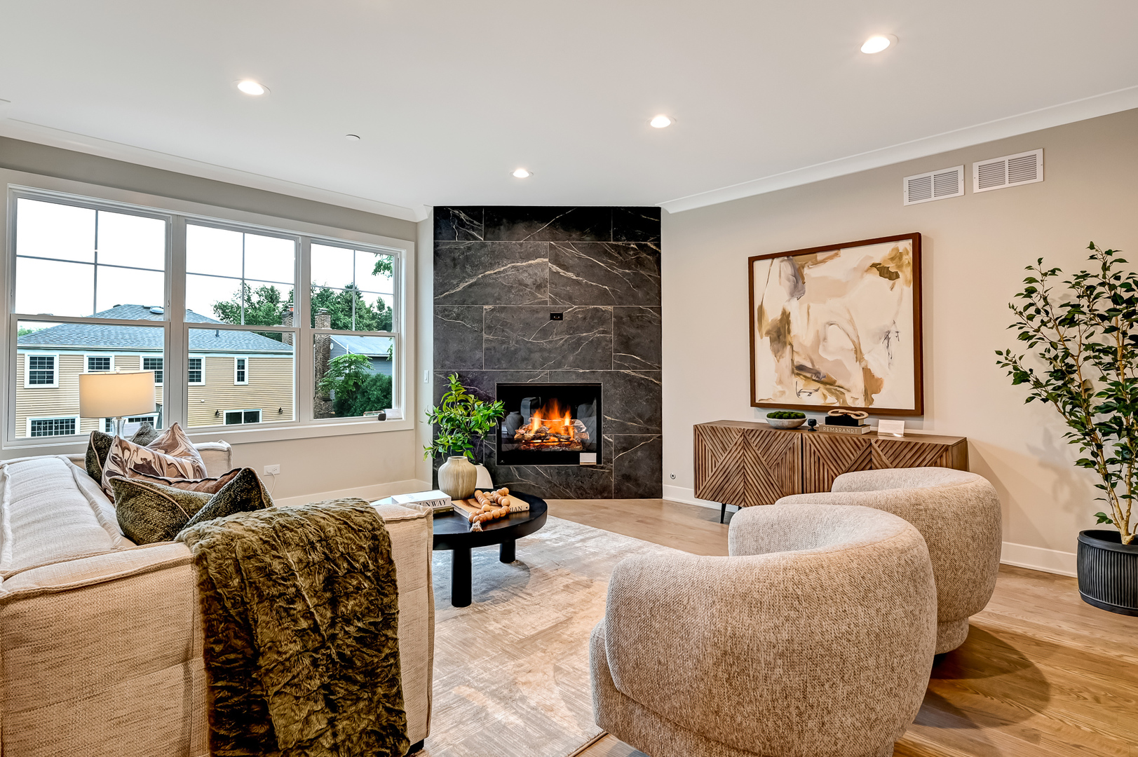 131 Harding Court, Glen Ellyn, IL 60137