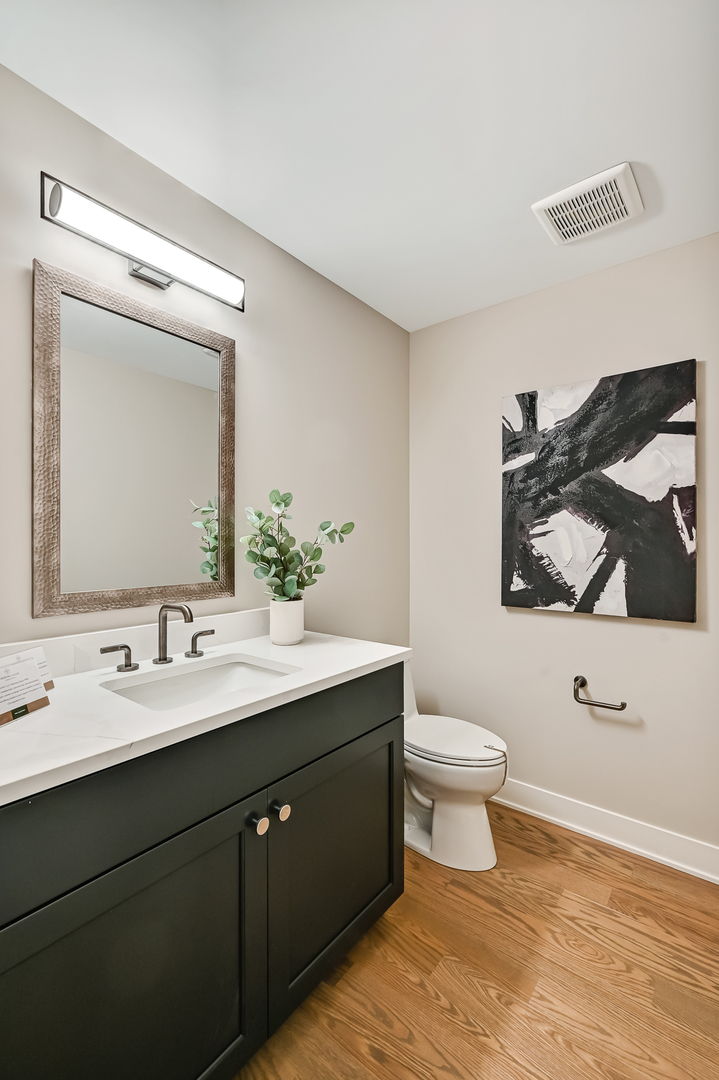 131 Harding Court, Glen Ellyn, IL 60137