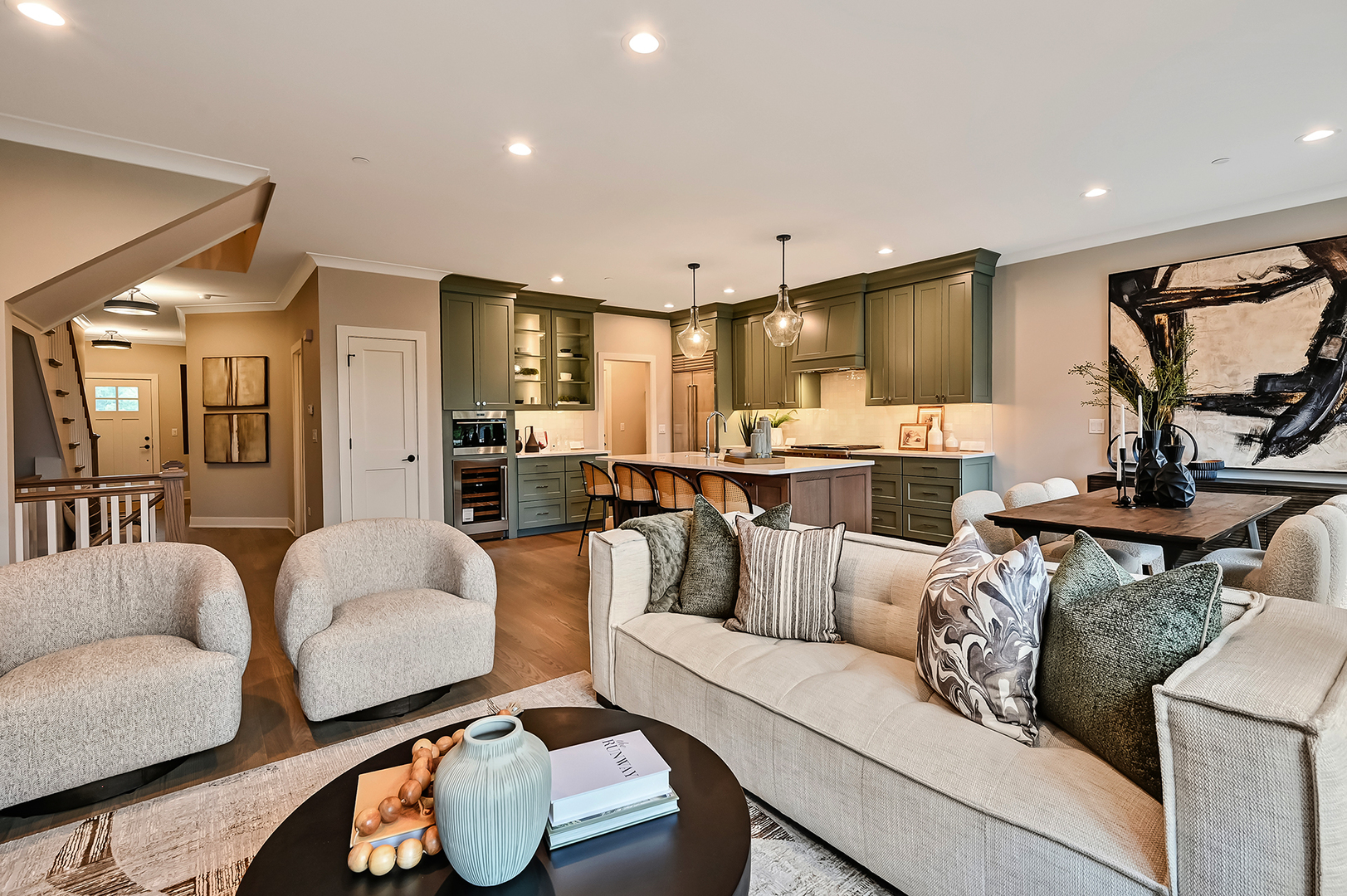 131 Harding Court, Glen Ellyn, IL 60137