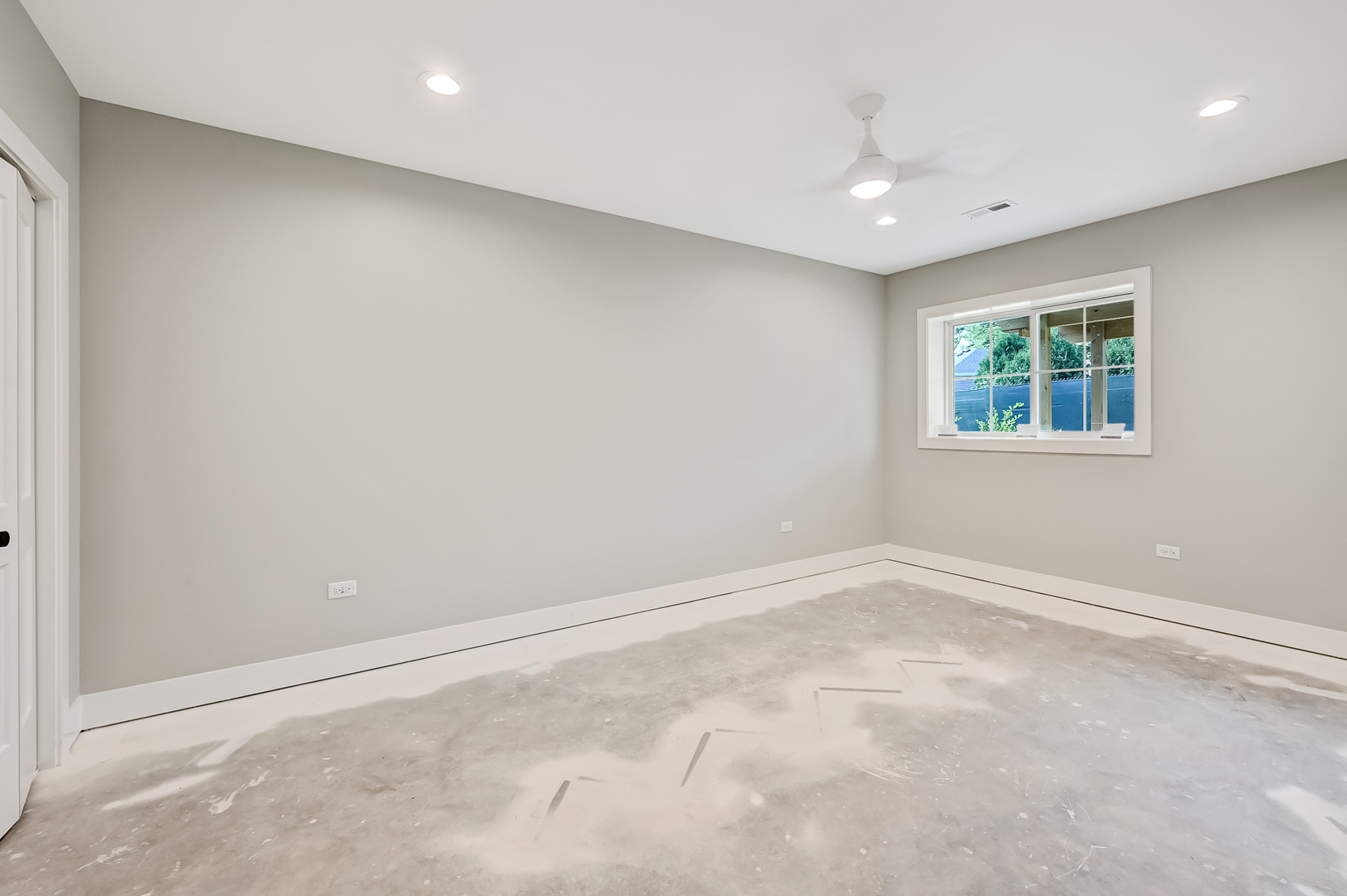 131 Harding Court, Glen Ellyn, IL 60137