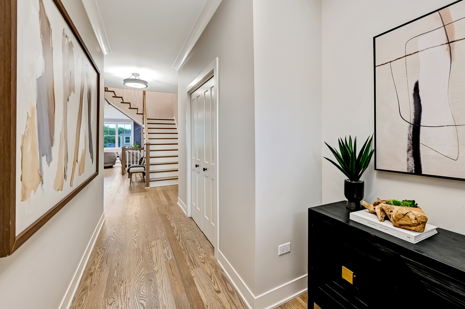 131 Harding Court, Glen Ellyn, IL 60137