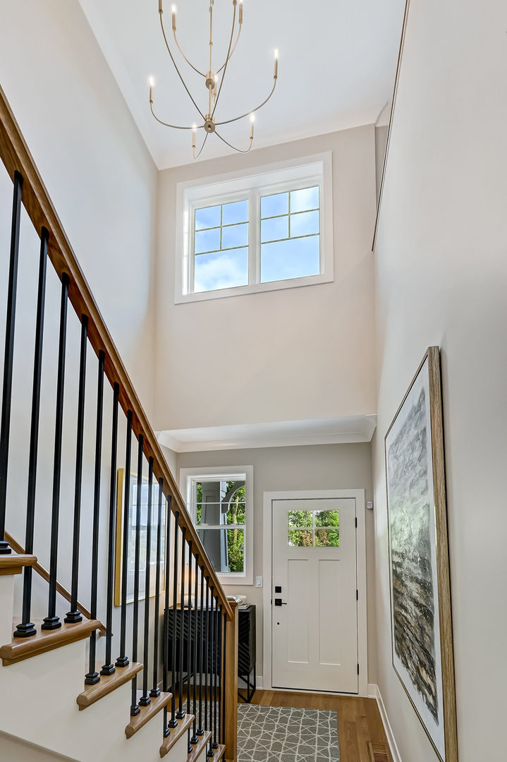 129 Harding Court, Glen Ellyn, IL 60137