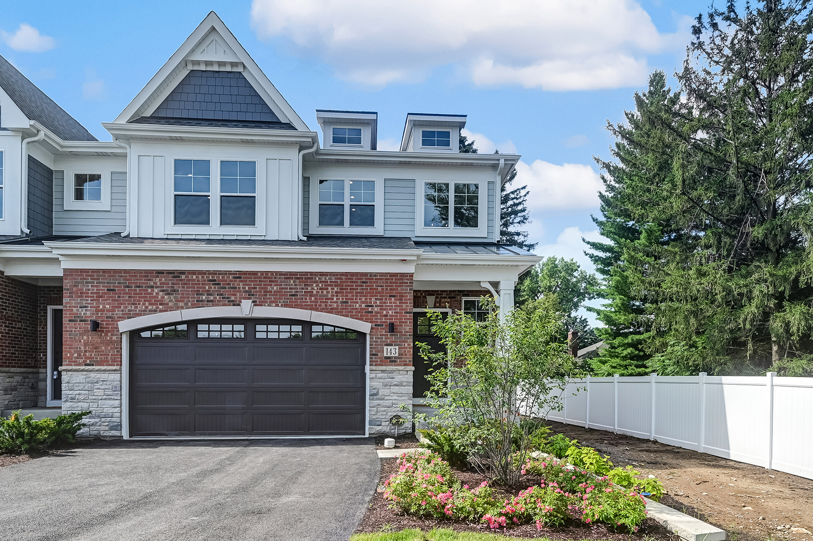 129 Harding Court, Glen Ellyn, IL 60137