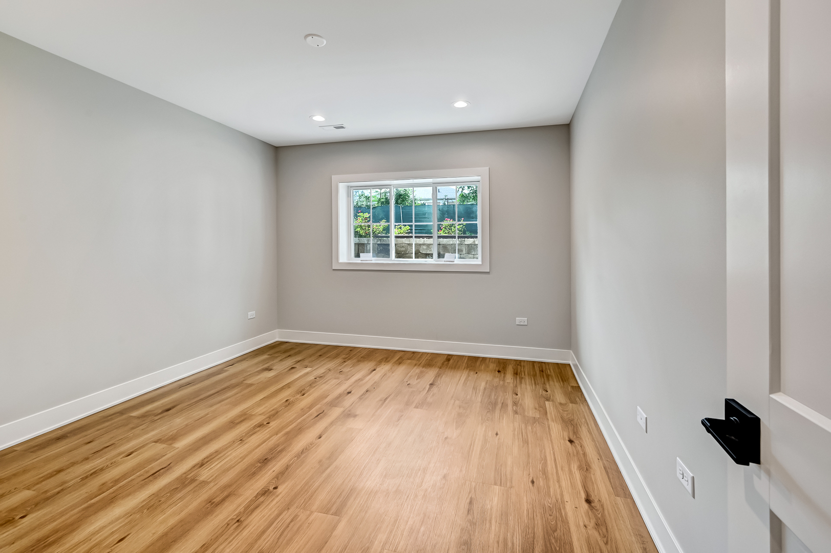 129 Harding Court, Glen Ellyn, IL 60137