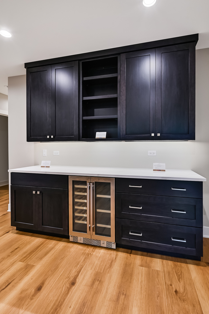 129 Harding Court, Glen Ellyn, IL 60137