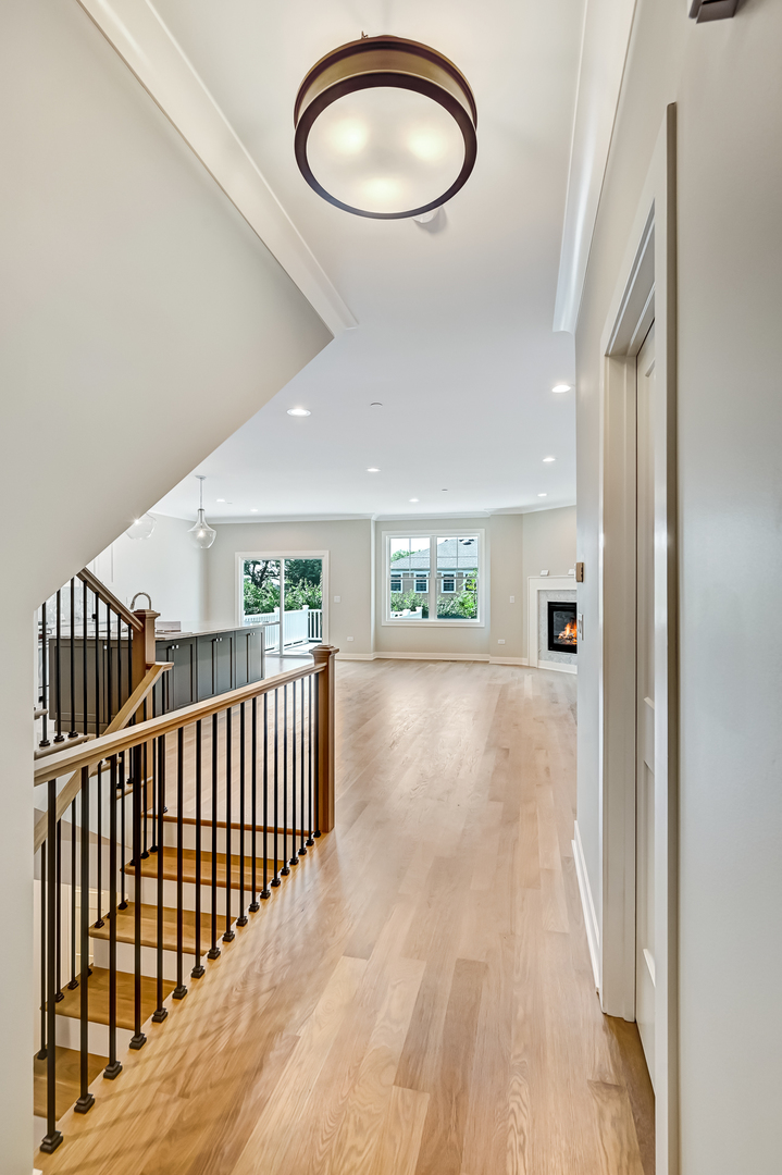 133 Harding Court, Glen Ellyn, IL 60137