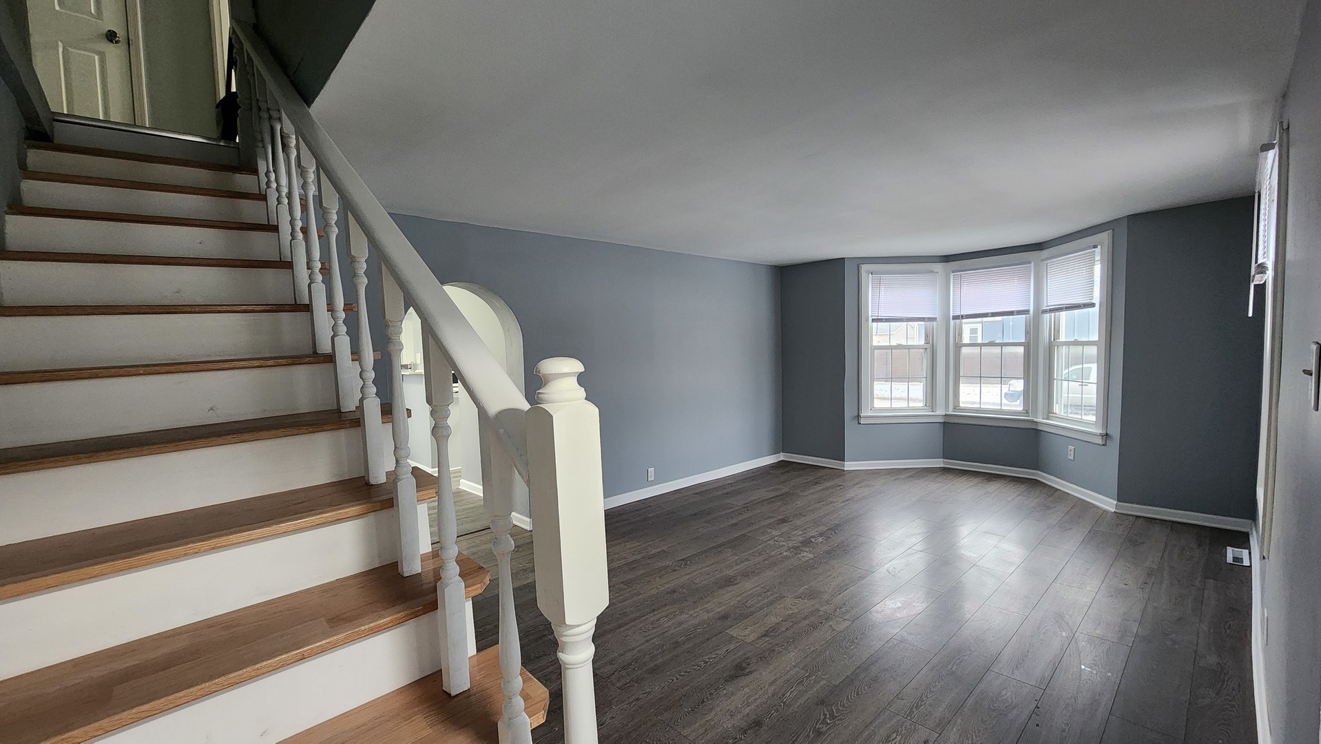 1742 N 34th Avenue, Stone Park, IL 60165