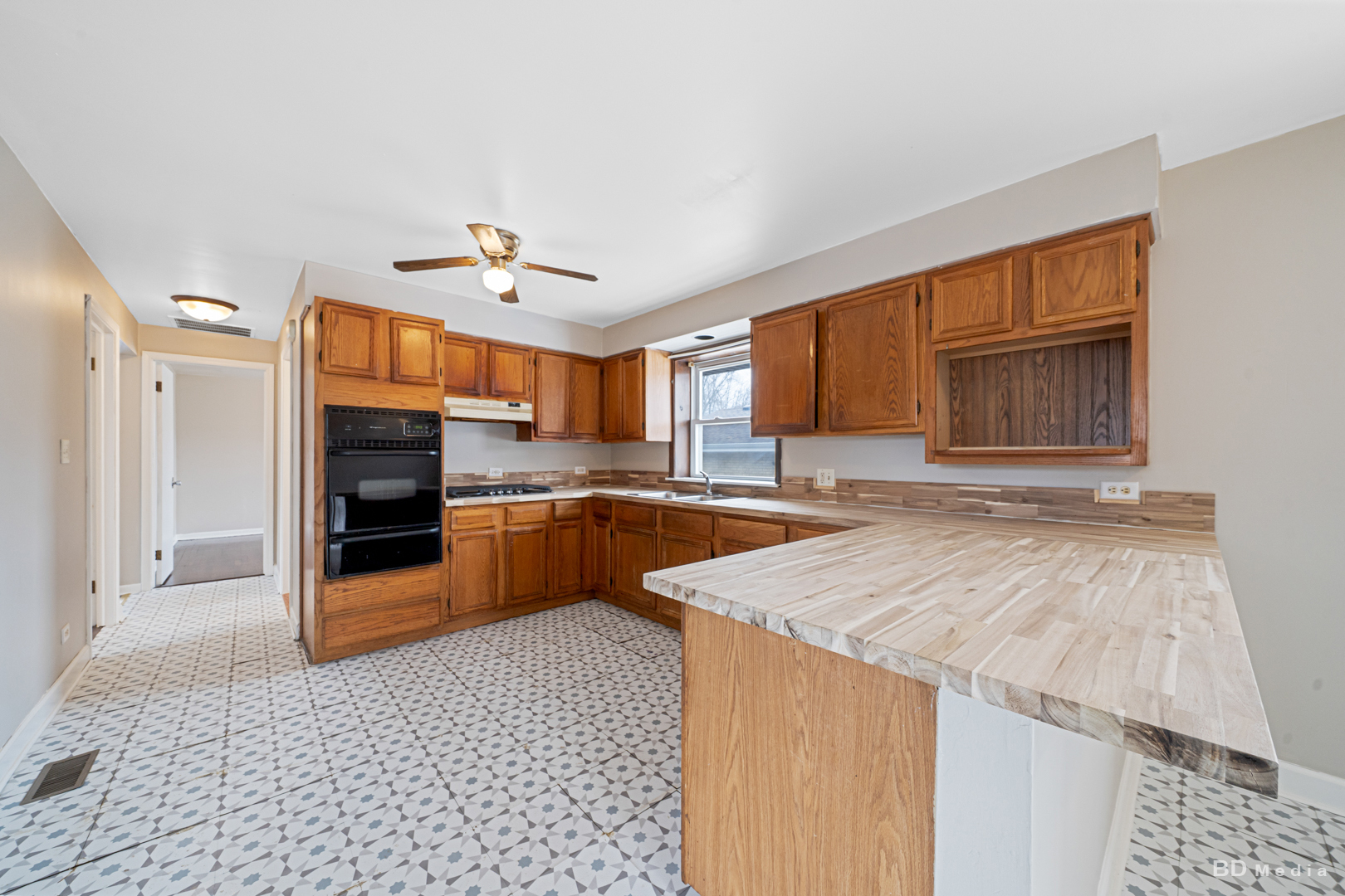 2223 W 156th Place, Markham, IL 60426