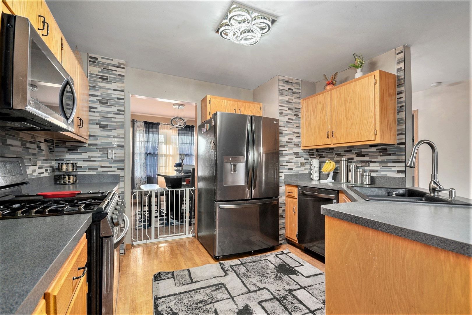 914 Cottonwood Drive, Elwood, IL 60421