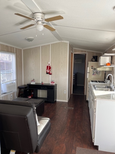 2795 E 28th Lot 815 Road, Seneca, IL 61360