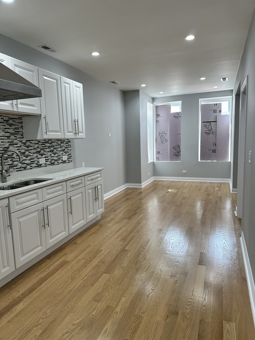 2002 W 21st Place #GDN, Chicago, IL 60608