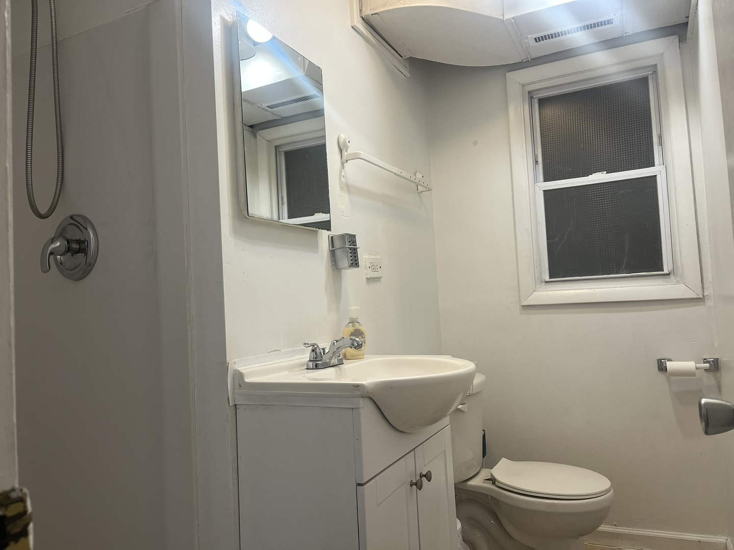 7748 Newland Avenue, Burbank, IL 60459