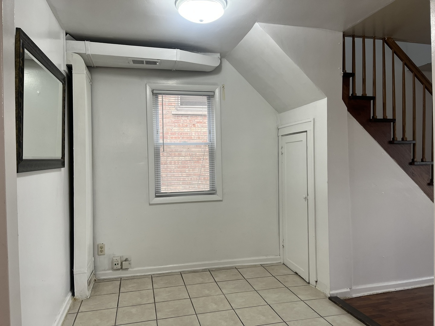 7748 Newland Avenue, Burbank, IL 60459