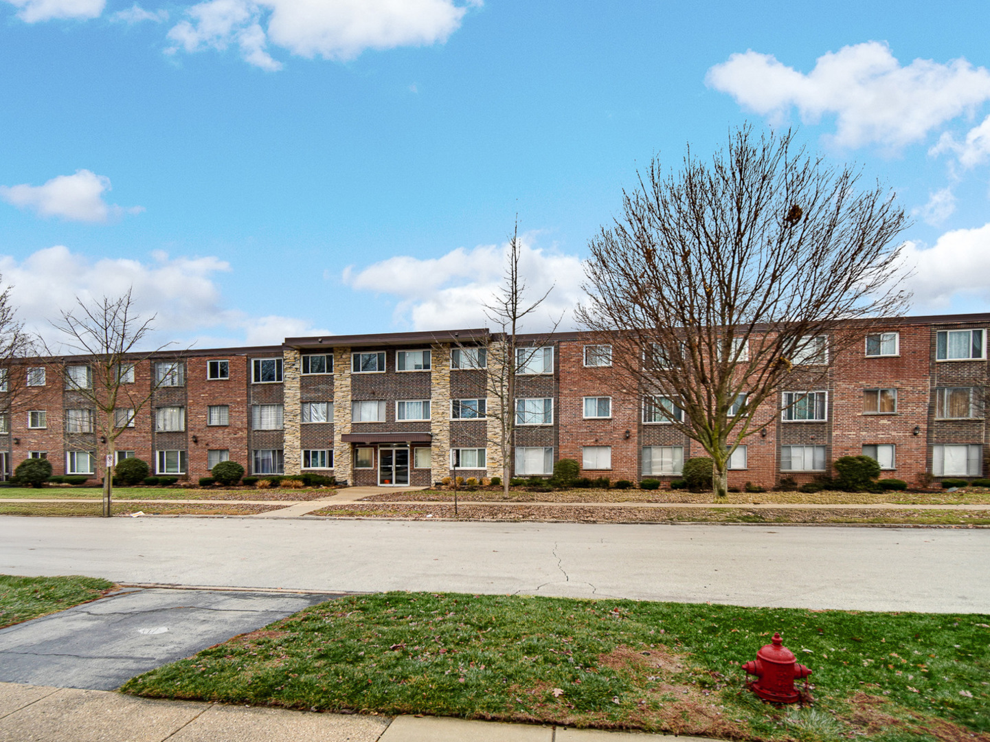 10210 Washington Avenue #103, Oak Lawn, IL 60453