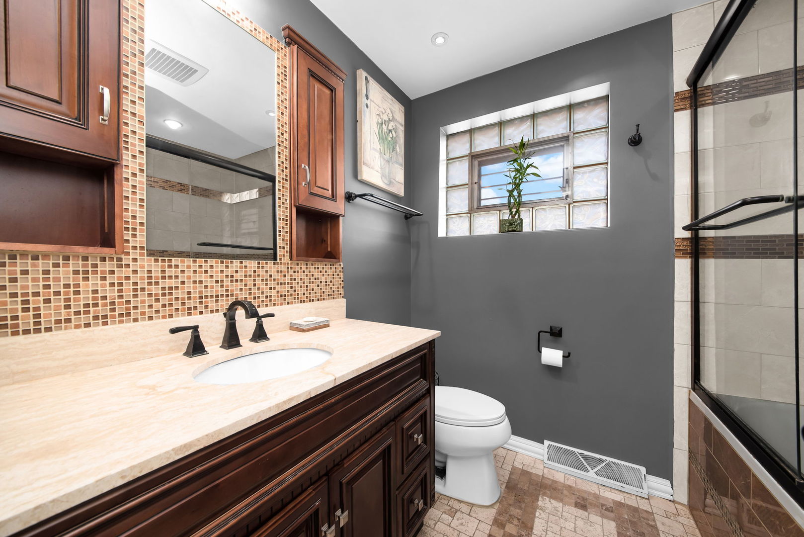 7820 Nagle Avenue, Burbank, IL 60459