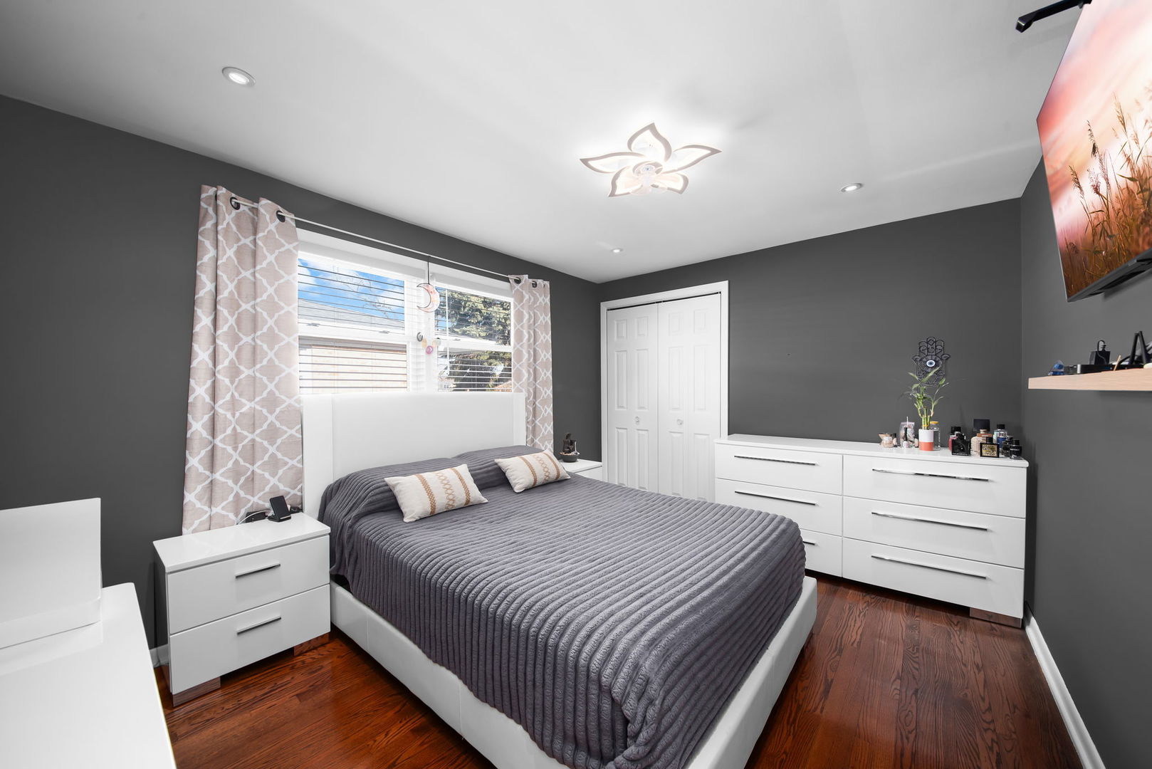 7820 Nagle Avenue, Burbank, IL 60459