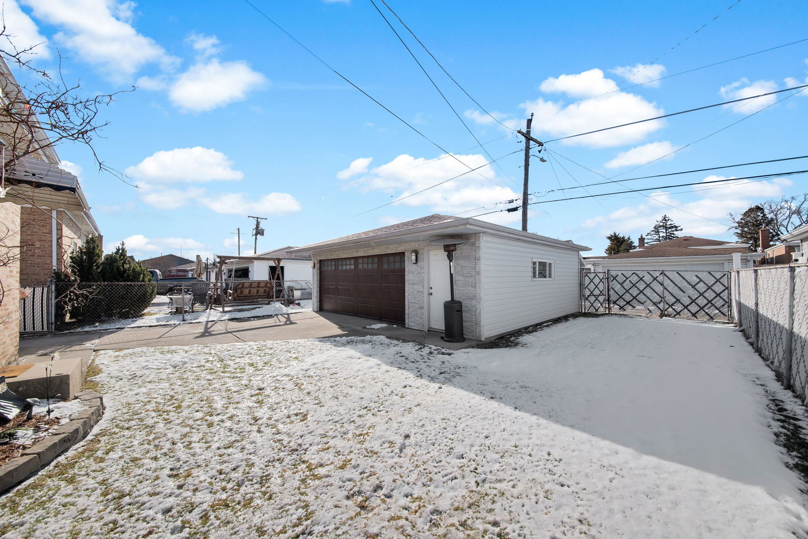 7820 Nagle Avenue, Burbank, IL 60459