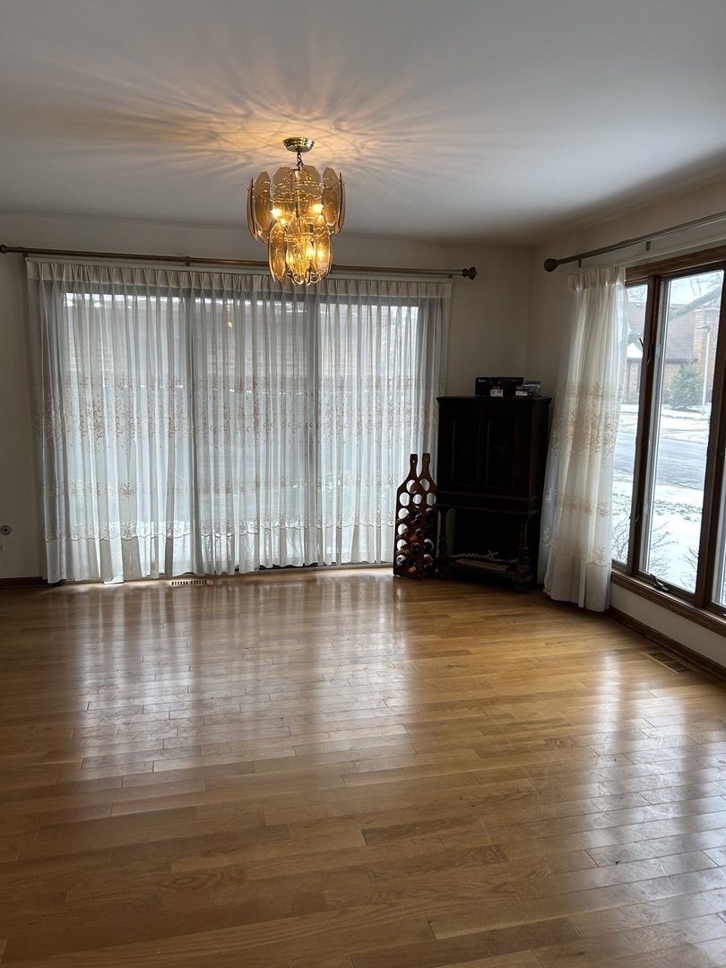 Westchester, IL 60154