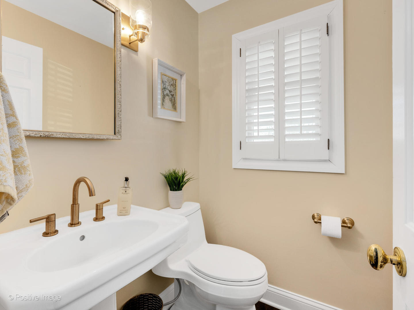 23W070 Mulberry Lane, Glen Ellyn, IL 60137