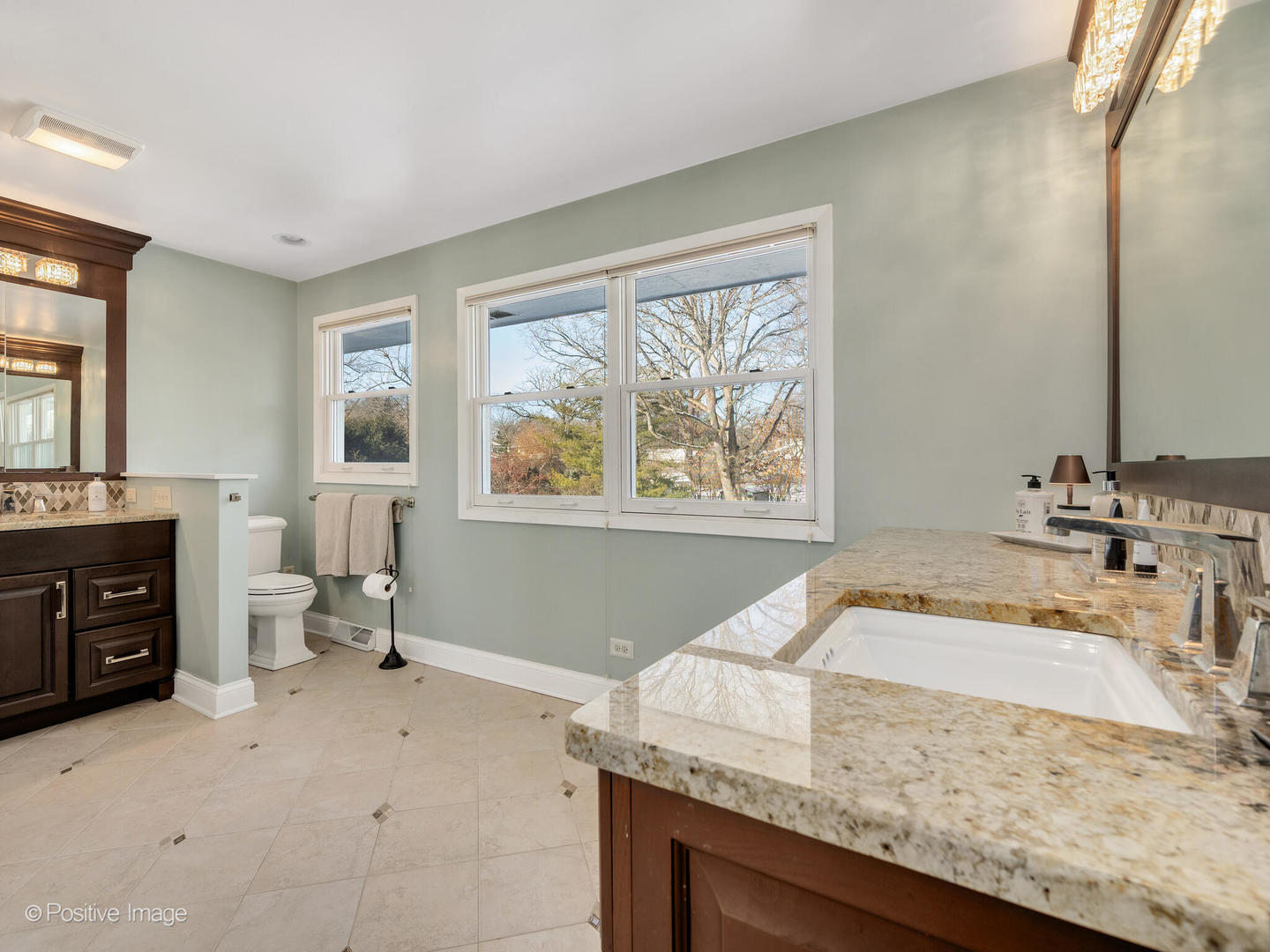 23W070 Mulberry Lane, Glen Ellyn, IL 60137
