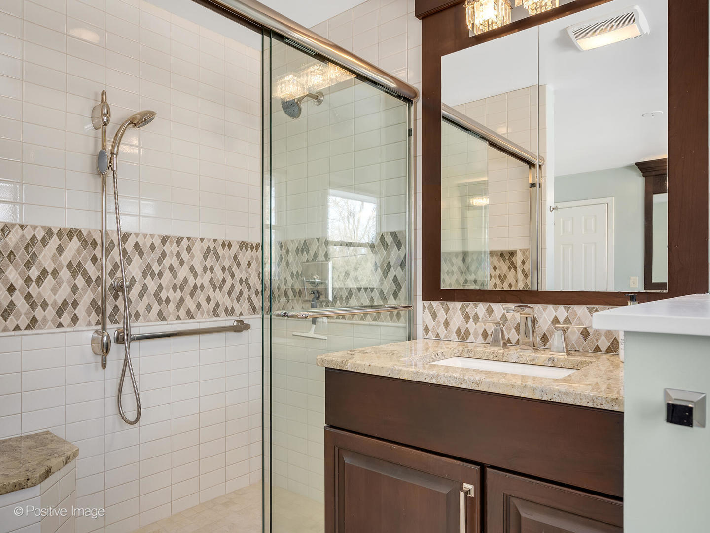 23W070 Mulberry Lane, Glen Ellyn, IL 60137