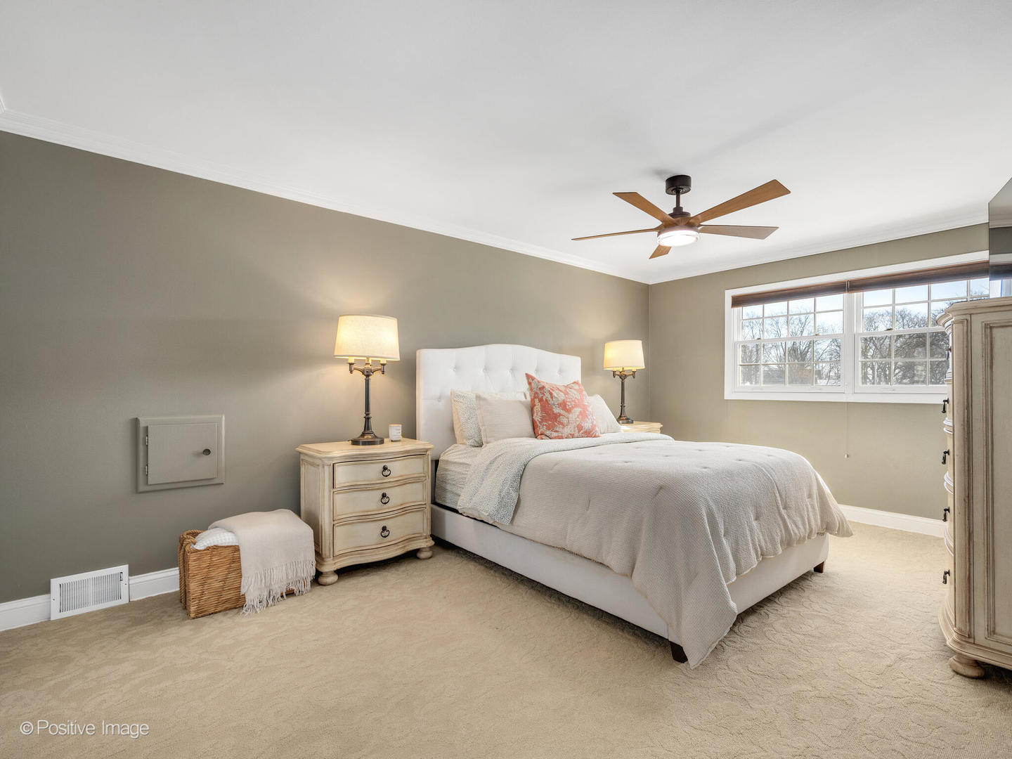 23W070 Mulberry Lane, Glen Ellyn, IL 60137