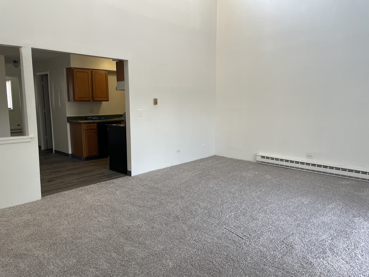 1023 Kuhn Road #4, Carol Stream, IL 60188