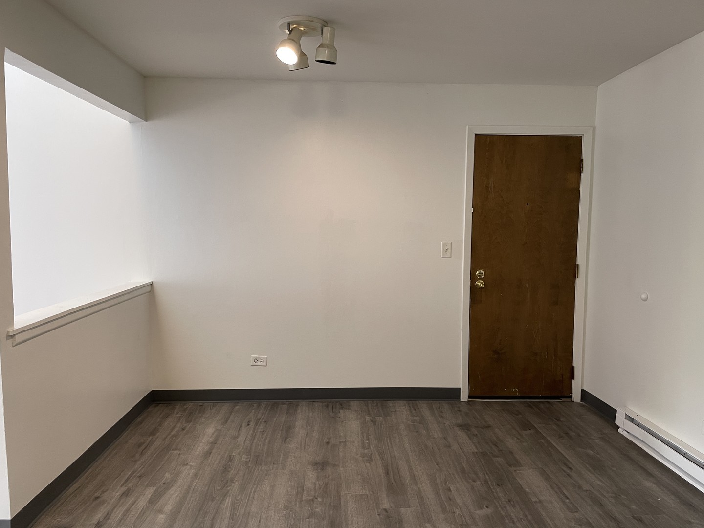 1023 Kuhn Road #4, Carol Stream, IL 60188